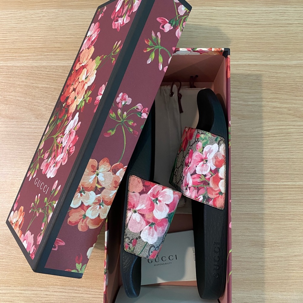 Gucci GG Blooms Supreme Floral Slide Sandal